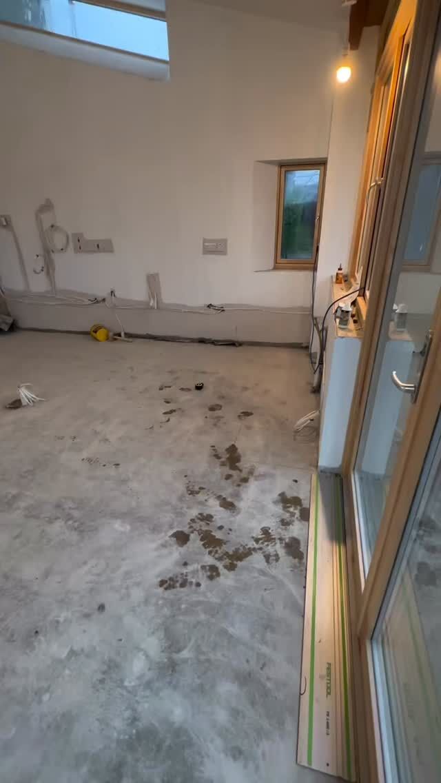 Solid light tumbled traditional parquet flooring supplied and fitted . The enhanced finish really bring grain and colour variation out every time ##solidparquetflooring #tumbledparquetflooring #parquetfloors #parquetflooringdublin #parquetflooringdublin #parquetflooringkilkenny #parquetflooringkildare #plankflooring #herringboneflooring #parquetflooring